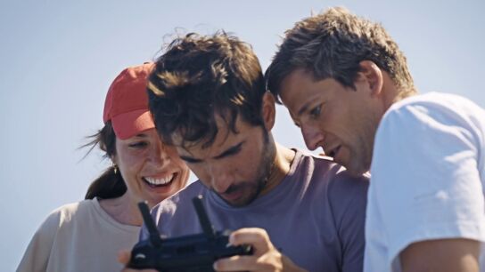 La promesa de Mamen Mendiz&aacute;bal en Cazadores de im&aacute;genes: "Si vemos un tibur&oacute;n ballena me lo tat&uacute;o"