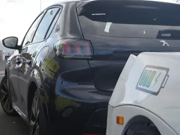 Así es el extensor de autonomía con el que las paradas para cargar con el coche eléctricos se reducen a 2 minutos Así es el extensor de autonomía con el que las paradas para cargar con el coche eléctricos se reducen a 2 minutos