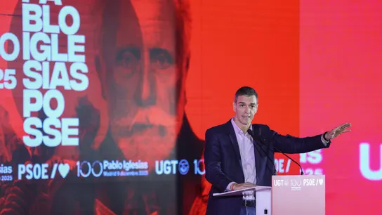 El secretario general del PSOE y presidente del Gobierno, Pedro Sánchez, interviene este martes en el acto conmemorativo por el centenario del fundador del PSOE y UGT, Pablo Iglesias Posse. El secretario general del PSOE y presidente del Gobierno, Pedro Sánchez, interviene este martes en el acto conmemorativo por el centenario del fundador del PSOE y UGT, Pablo Iglesias Posse.