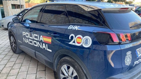 Imagen de archivo de un coche de la Policía Nacional Imagen de archivo de un coche de la Policía Nacional