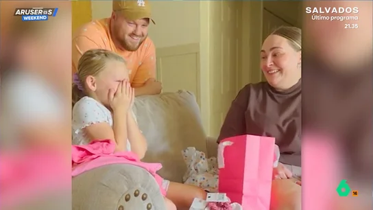 La emoción de una niña al descubrir que va a tener un hermano: "Era lo que más deseaba en el mundo, sus padres llevaban intentándolo mucho tiempo" La emoción de una niña al descubrir que va a tener un hermano: "Era lo que más deseaba en el mundo, sus padres llevaban intentándolo mucho tiempo"