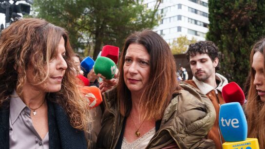 Leire D&iacute;ez a su llegada a los juzgados de Plaza de Castilla para declarar por el caso &lsquo;Leire D&iacute;ez&rsquo;, a 17 de noviembre de 2025
