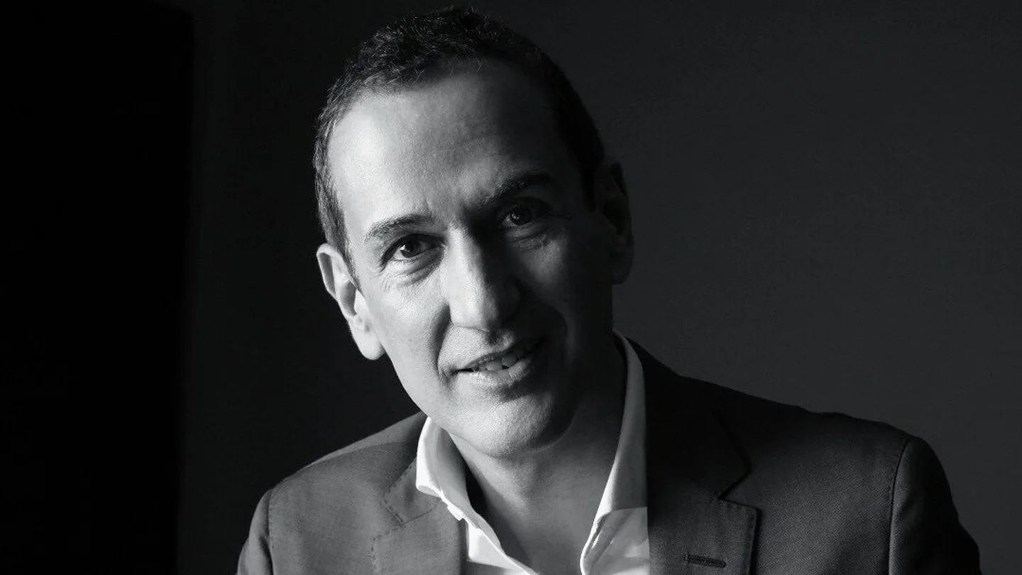 Roberto Santiago Roberto Santiago