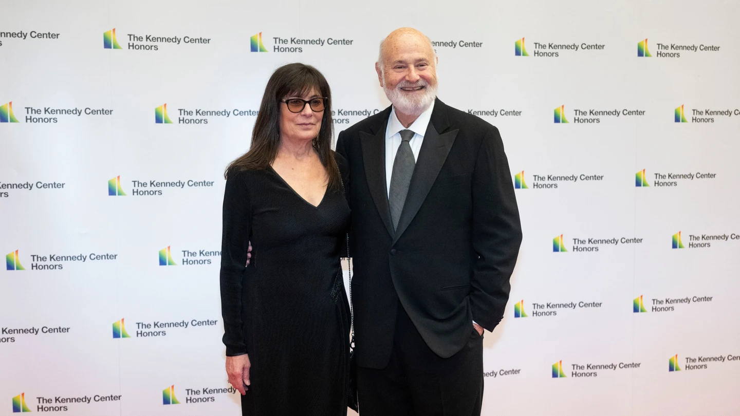 Rob Reiner y su mujer Michele Singer, durante una gala Rob Reiner y su mujer Michele Singer, durante una gala