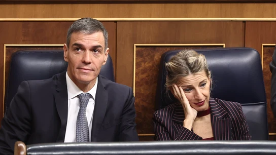 Pedro Sánchez y Yolanda Díaz en la última sesión de control al Gobierno. Pedro Sánchez y Yolanda Díaz en la última sesión de control al Gobierno.