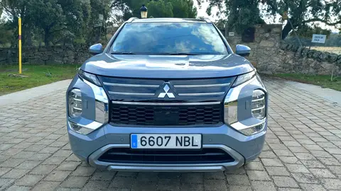 Mitsubishi Outlander PHEV Mitsubishi Outlander PHEV