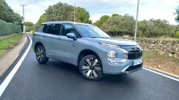 Mitsubishi Outlander PHEV Mitsubishi Outlander PHEV