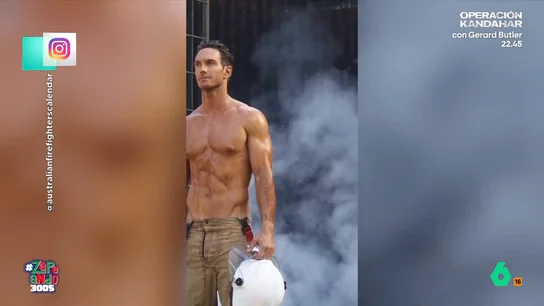 Los bomberos australianos 'incendian' la Navidad con su calendario solidario, en vídeo Estos profesionales de la extinción de incendios han lanzado, como ya es tradición, un calendario en el que muestra su torso. Además, también han publicado un vídeo felicitando las fiestas.