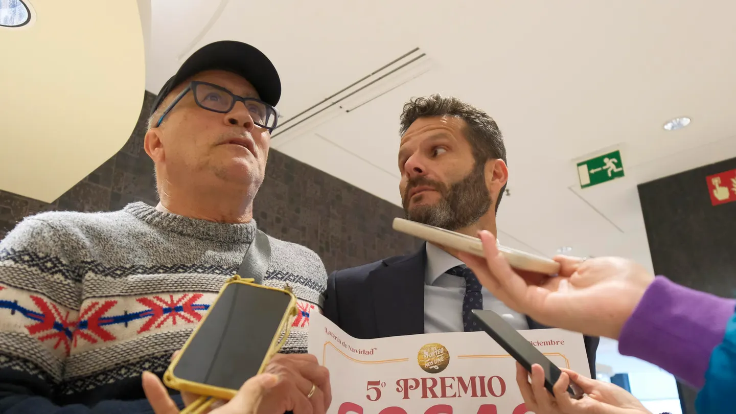 Genaro, jubilado y extrabajador de la cafetería al que le ha tocado un quinto premio de la Lotería Genaro, jubilado y extrabajador de la cafetería al que le ha tocado un quinto premio de la Lotería