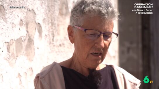 En este v&iacute;deo, El Intermedio recuerda la visita que Andrea Ropero hizo a Castrocalb&oacute;n, un pueblo de Le&oacute;n que se vio afectado por los incendios. All&iacute; pudo charlar con una de sus vecinas, que, adem&aacute;s, perdi&oacute; su casa.