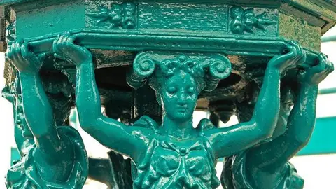 Detalle de Fuente Wallace Detalle de Fuente Wallace