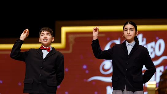 Los niños de la Residencia San Ildefonso del Ayuntamiento de Madrid Rosario Martínez (d) y Matías Martínez (d) Los niños de la Residencia San Ildefonso del Ayuntamiento de Madrid Rosario Martínez (d) y Matías Martínez (d)