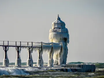 Faro de St. Joseph, en Benton Harbor, Míchigan Faro de St. Joseph, en Benton Harbor, Míchigan