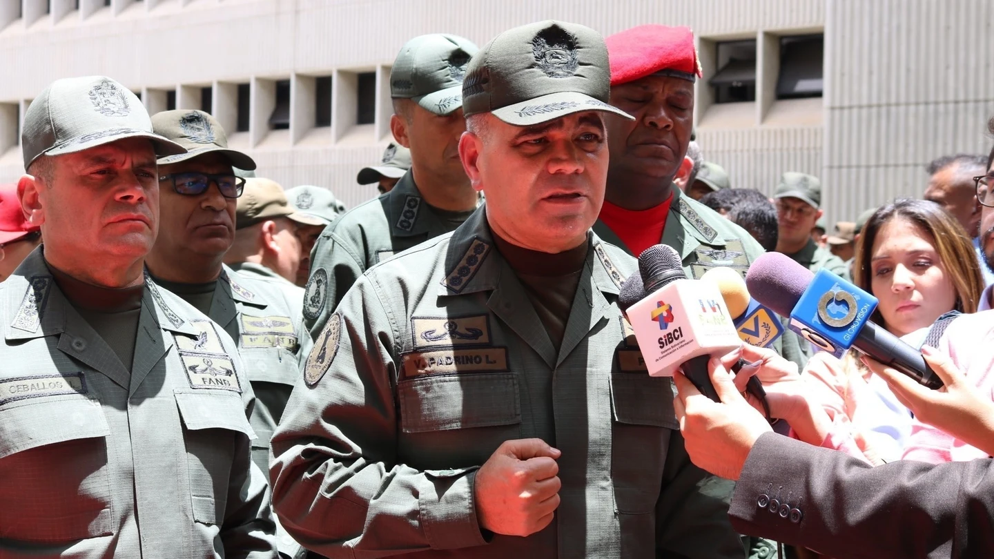 Vladimir Padrino López, ministro de Defensa de Venezuela. Vladimir Padrino López, ministro de Defensa de Venezuela.