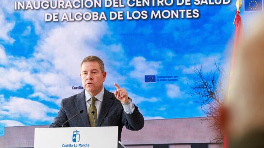 El presidente regional, Emiliano Garc&iacute;a-Page, inaugura, el nuevo Centro de Salud de Alcoba de los Montes