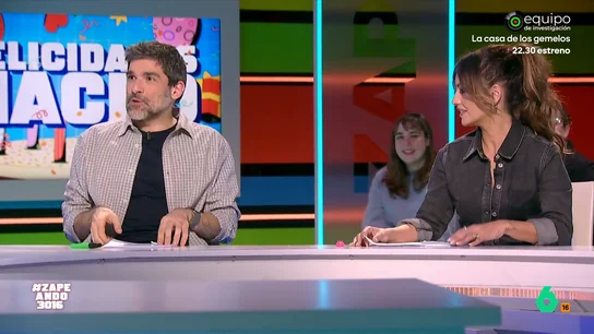 Nacho García bautiza el bocadillo de María Gómez, en vídeo: "Es como una ruina griega, un trozo de columna" La zapeadora ha decidido comerse de postre un bocadillo de lomo. Además, ha pedido a las cocineras que le pongan tres filetes en el bocadillo y otro fuera "para el camino".