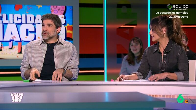 Nacho García bautiza el bocadillo de María Gómez, en vídeo: "Es como una ruina griega, un trozo de columna" Nacho García bautiza el bocadillo de María Gómez, en vídeo: "Es como una ruina griega, un trozo de columna"