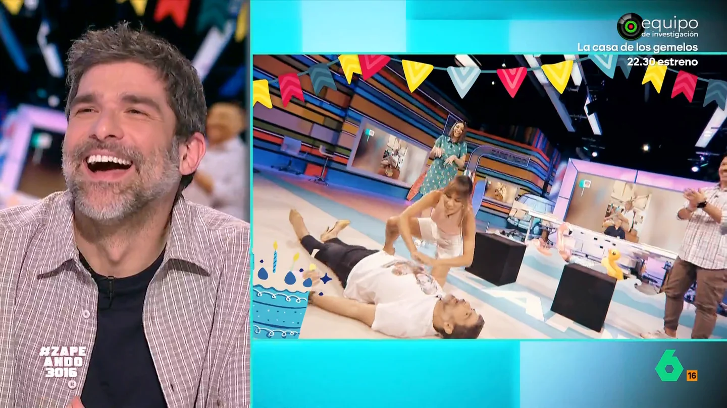 ¡Nacho García cumple 43 años!: "Me han empezado a salir canas en la ceja" El programa ha compartido un vídeo con los mejores momentos del zapeador en los que, como señalan, Nacho se ha llegado a jugar la vida. Descubre las divertidas imágenes en el vídeo principal.