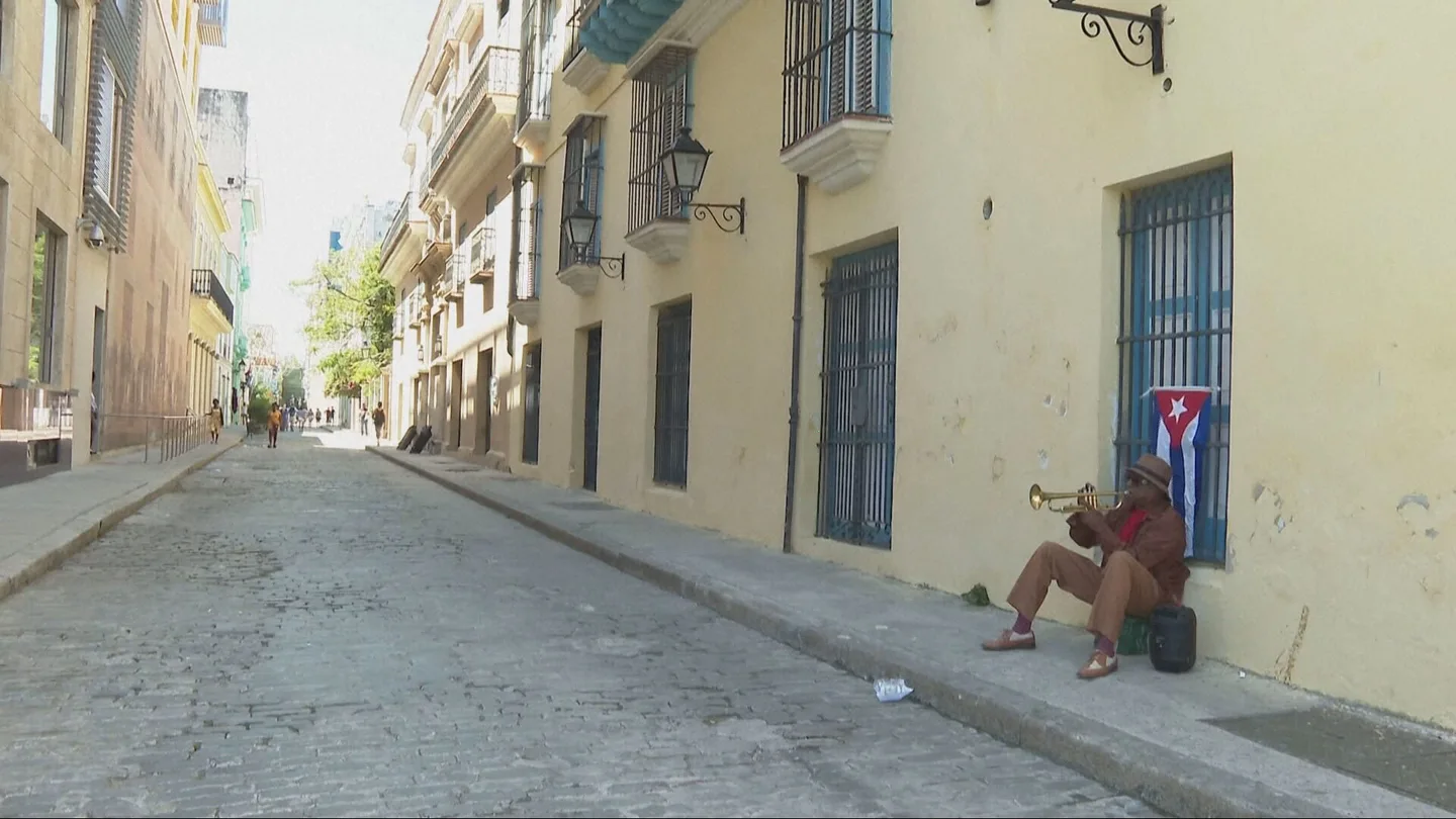 Imagen de una calle en Cuba Imagen de una calle en Cuba