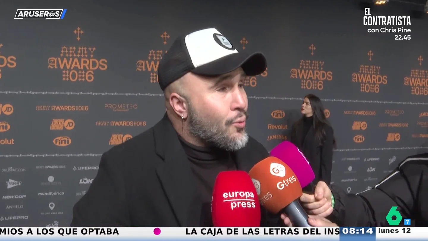 Kiko Rivera habla de su nueva novia y de la mudanza de Isabel Pantoja a Canarias: "A una hora menos, mira qué bien" Kiko Rivera habla de su nueva novia y de la mudanza de Isabel Pantoja a Canarias: "A una hora menos, mira qué bien"