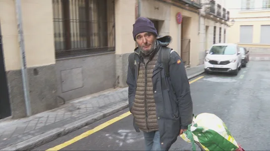 Imagen de Luis, el limpiabotas que trabajó 32 años en el Hotel Palace Imagen de Luis, el limpiabotas que trabajó 32 años en el Hotel Palace