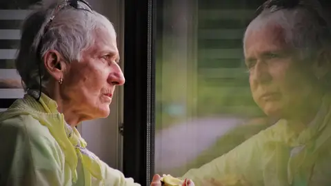 Mujer mayor Mujer mayor