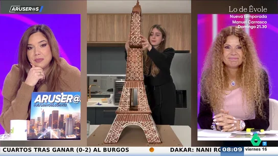 El impactante vídeo de Roro cocinando una Torre Eiffel de galletas: "Es más alta que yo" El impactante vídeo de Roro cocinando una Torre Eiffel de galletas: "Es más alta que yo"