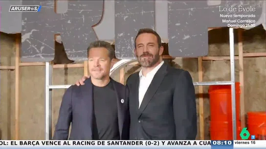 Matt Damon desvela que su mujer se fijó antes en Ben Affleck que en él: "Le pregunté si se había equivocado de persona" Matt Damon desvela que su mujer se fijó antes en Ben Affleck que en él: "Le pregunté si se había equivocado de persona"