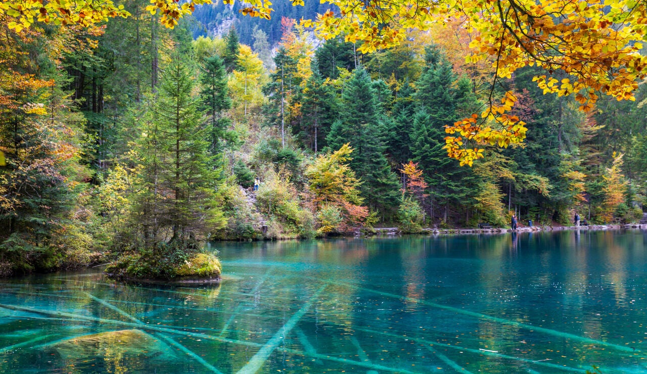 Lago Blausee en Suiza
