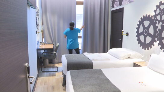 El racismo, el protagonista del d&iacute;a a d&iacute;a de las empleadas del hogar: "Me miraron de pies a cabeza y me dijeron 'aqu&iacute; no entras'"