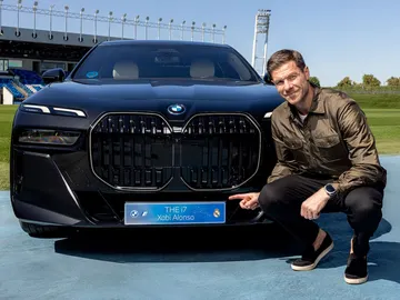 Puedes comprar el BMW i7 que Xabi Alonso ha conducido en el Real Madrid (sí, de verdad) Puedes comprar el BMW i7 que Xabi Alonso ha conducido en el Real Madrid (sí, de verdad)