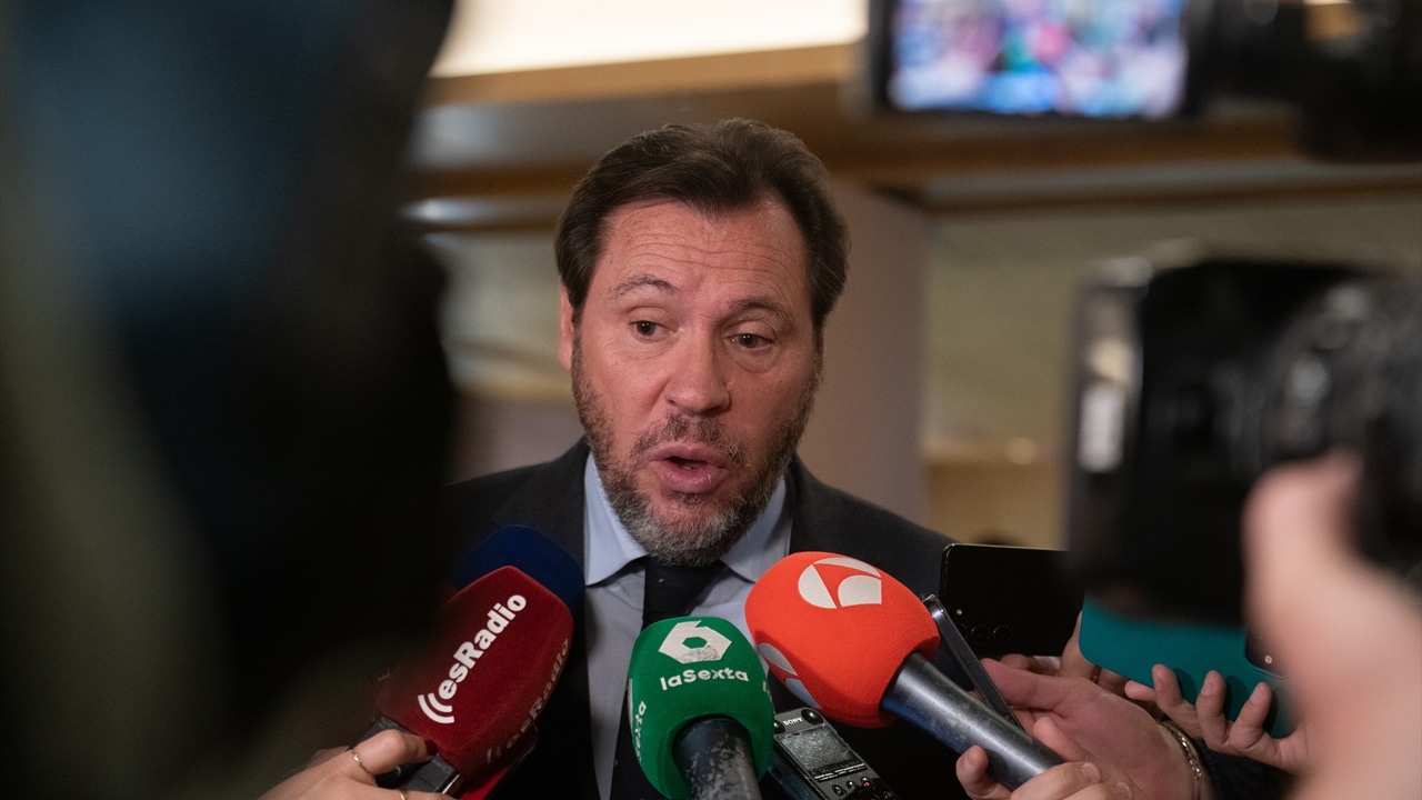 Puente dice que el impacto en Adamuz "ha sido terrible": "La información que me llega es muy grave"