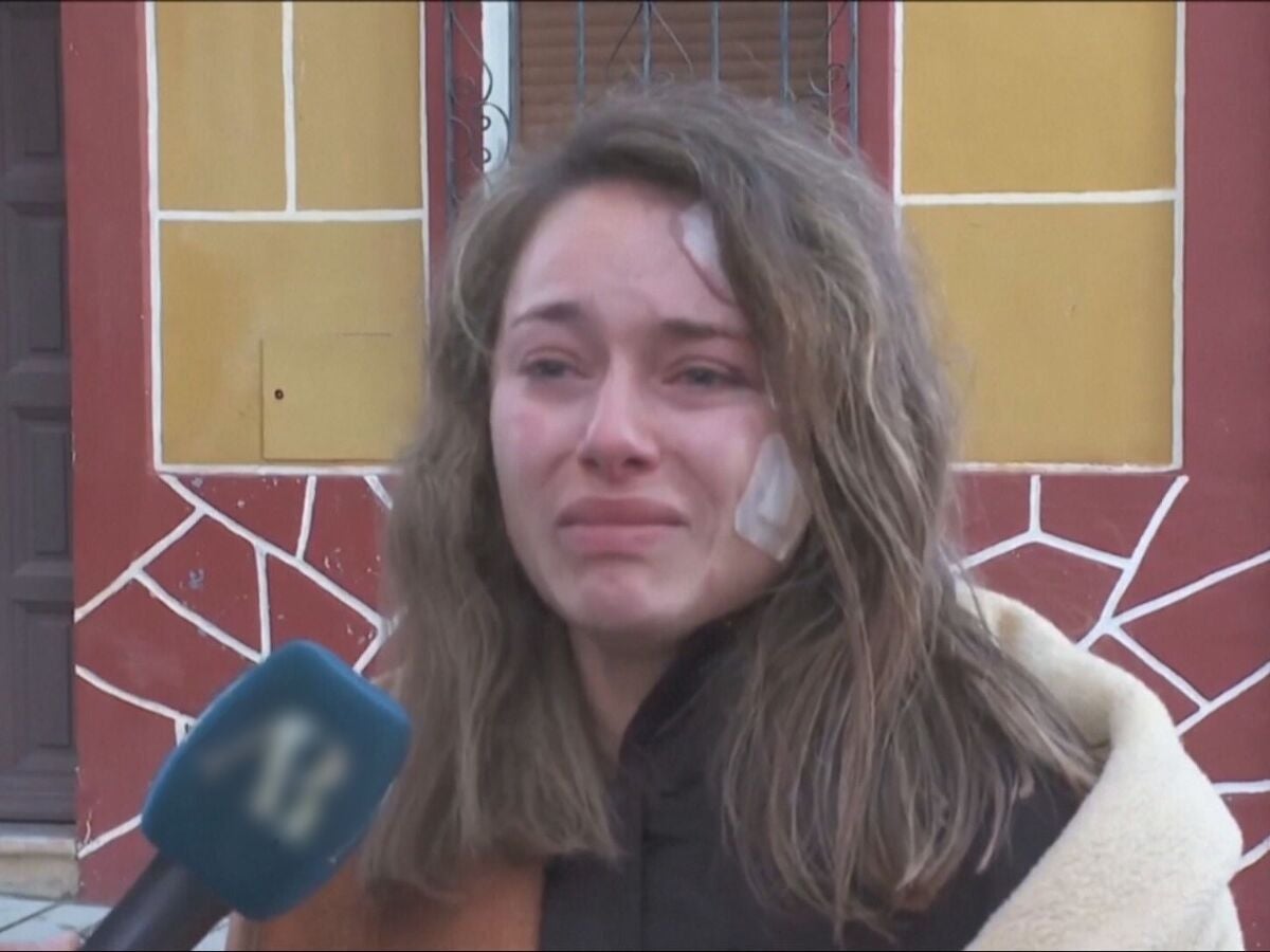 El relato de Ana, superviviente del accidente en Adamuz: "Todo se volvió  oscuro y empezaron los gritos"