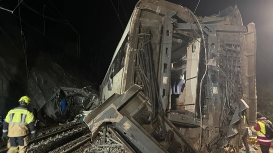 Imagen de uno de los dos trenes que han descarrilado a la altura de Adamuz, Imagen de uno de los dos trenes que han descarrilado a la altura de Adamuz,