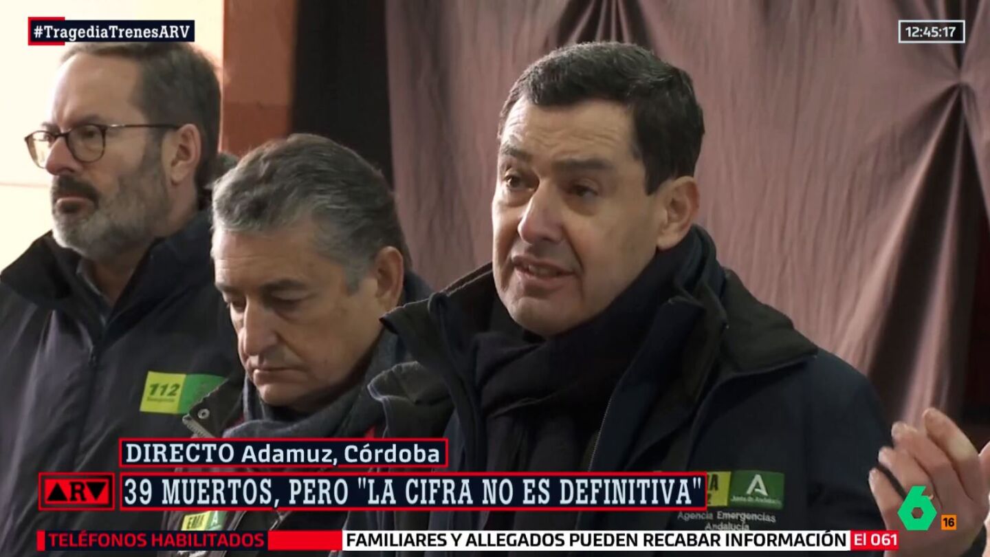 El presidente de la Junta de Andalucía, Juanma Moreno, comparece desde Adamuz