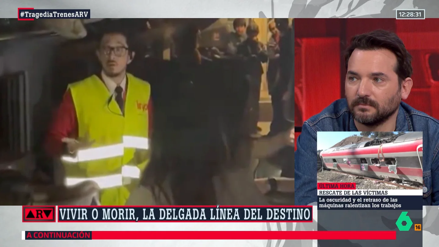 Lucas Merakio, superviviente del tren: "De repente hubo un silencio sepulcral, luego se escuchó un golpe y empezaron los gritos" Lucas Merakio, superviviente del tren: "De repente hubo un silencio sepulcral, luego se escuchó un golpe y empezaron los gritos"
