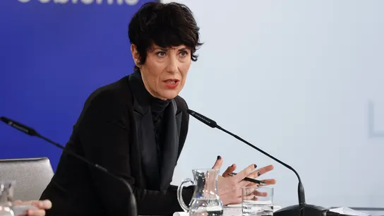 La ministra de Inclusión, Seguridad Social y Migraciones y portavoz del Gobierno, Elma Saiz durante la rueda de prensa tras la reunión del Consejo de Ministros, este martes. La ministra de Inclusión, Seguridad Social y Migraciones y portavoz del Gobierno, Elma Saiz durante la rueda de prensa tras la reunión del Consejo de Ministros, este martes.