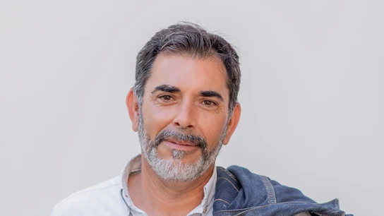 Víctor del Árbol Víctor del Árbol