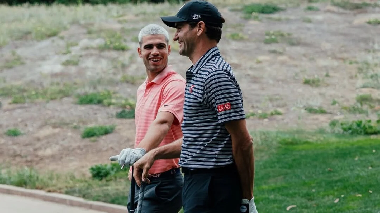"Juega tan bonito como al tenis": las palabras de Carlos Alcaraz tras jugar al golf con Federer "Juega tan bonito como al tenis": las palabras de Carlos Alcaraz tras jugar al golf con Federer