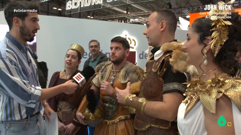 Isma Ju&aacute;rez descubre un "salseo p&uacute;nico" en FITUR: "No hab&iacute;a tele en aquella &eacute;poca"