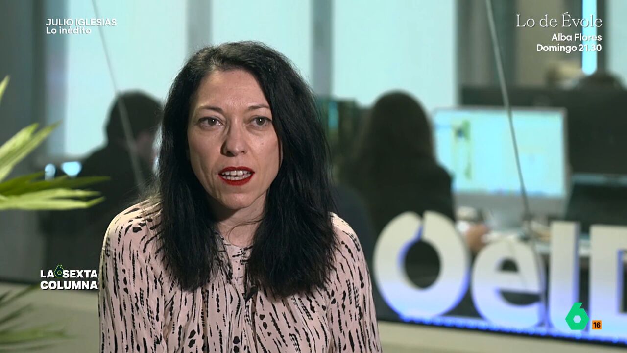 Elena Cabrera, redactora jefa de Cultura en 'elDiario.es': "Julio Iglesias es un hombre que no quiere perder ni una sola peseta"