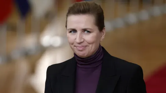 La primera ministra danesa, Mette Frederiksen, este jueves desde Bruselas. La primera ministra danesa, Mette Frederiksen, este jueves desde Bruselas.