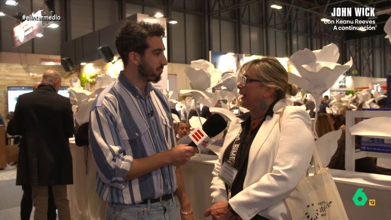 Isma Ju&aacute;rez descubre que "lo que pasa en FITUR se queda en FITUR": "Es como un ERASMUS con todos los pa&iacute;ses"