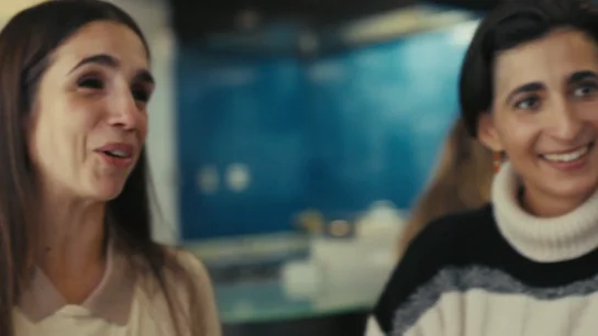 Alba Flores, tras confesar Jordi Évole que tiene un ‘crush’ Elena Furiase: "Me has engañado para tener una cita con mi prima, cucha el payo" Alba Flores, tras confesar Jordi Évole que tiene un ‘crush’ Elena Furiase: "Me has engañado para tener una cita con mi prima, cucha el payo"