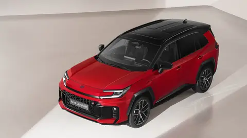 De ser un 4x4 pequeño a ser un 4x4 muy espacioso: desglosando el diseño exterior del nuevo Toyota RAV4 2026 De ser un 4x4 pequeño a ser un 4x4 muy espacioso: desglosando el diseño exterior del nuevo Toyota RAV4 2026