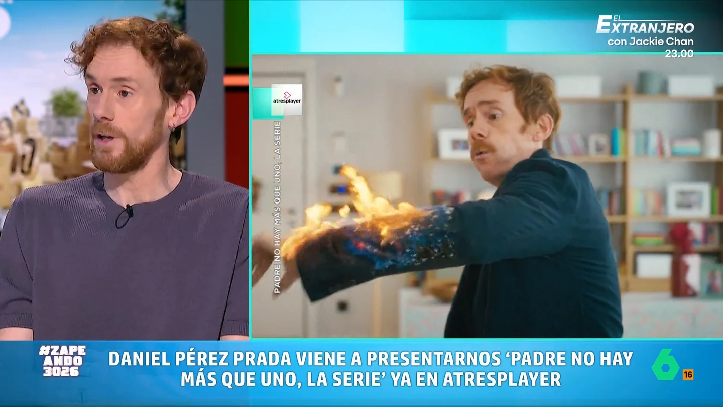 La confesión de Daniel Pérez Parada tras rodar 'Padre no hay más que uno, la serie': "He aprendido que quiero ser tío" El actor visita Zapeando para presentar la nueva serie de Atresplayer, basada en la popular saga familiar dirigida por Santiago Segura. Daniel interpreta a Mateo, un padre que deja su trabajo para cuidar a sus cinco hijos.