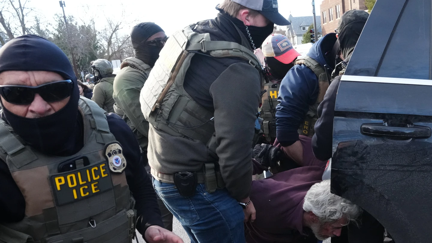 Agentes del ICE en Minneapolis. Agentes del ICE en Minneapolis.