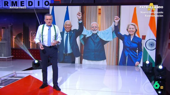 Wyoming manda un mensaje a Trump tras el acuerdo entre India y la UE: "Ahí te quedas con tus aranceles, naranjito" Este acuerdo comercial es muy beneficioso para ambas zonas ya que supone "un importante impulso" para la industria automovilística, los productos químicos o la industria agroalimentaria.