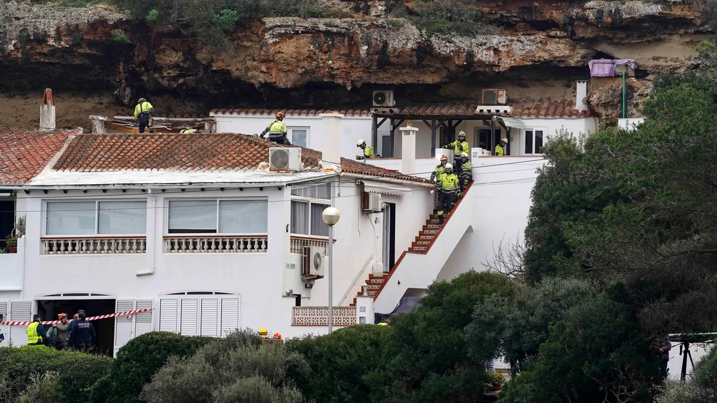 Imagen de la vivienda afectada en Es Castell (Menorca) Imagen de la vivienda afectada en Es Castell (Menorca)