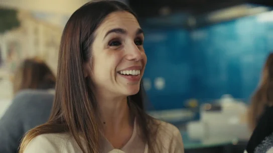 Évole recuerda cómo confesó a Lolita que tenía un 'crush' por su hija, Elena Furiase: "A tu madre no le hizo ni puta gracia" Évole recuerda cómo confesó a Lolita que tenía un 'crush' por su hija, Elena Furiase: "A tu madre no le hizo ni puta gracia"